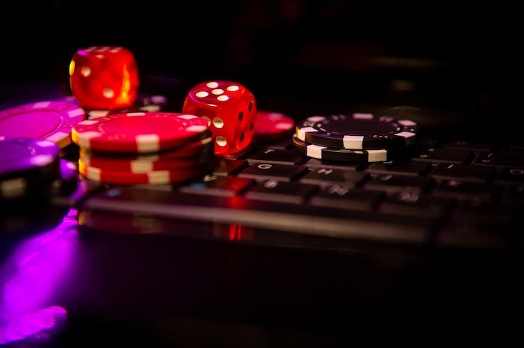 Pengguna menikmati sesi login mulus pada platform hiburan online slotnaga777